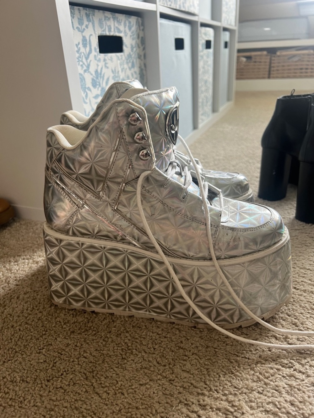 YRU Holographic Silver Platform Lace-Up Sneakers